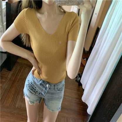 Cream-yellow V-neck Cap-sleeve Short-sleeve Womens Summer Top